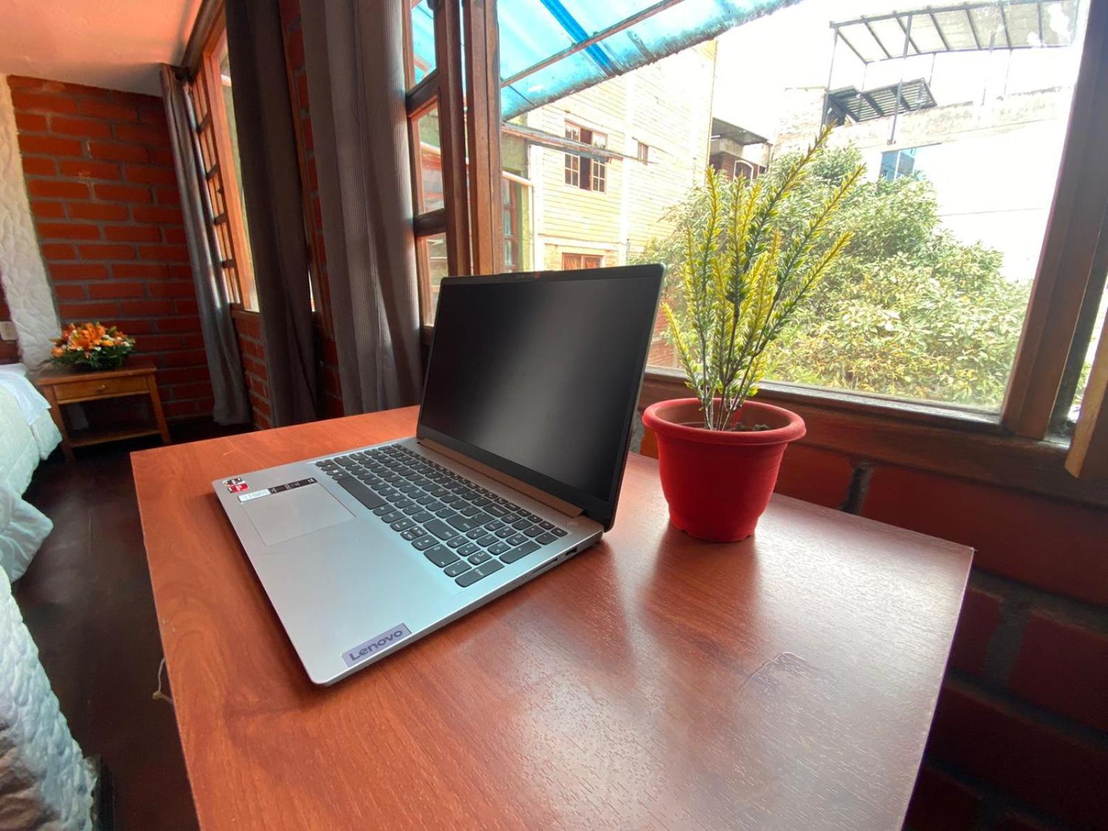 Garden House Hostal بانيوس المظهر الخارجي الصورة
