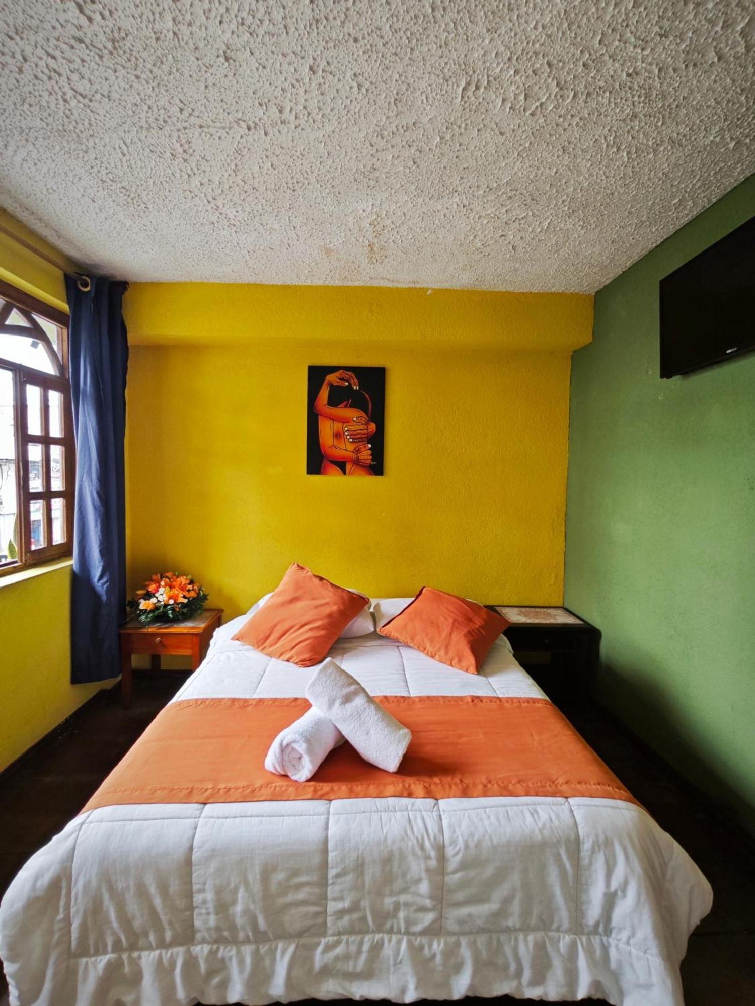 Garden House Hostal بانيوس المظهر الخارجي الصورة