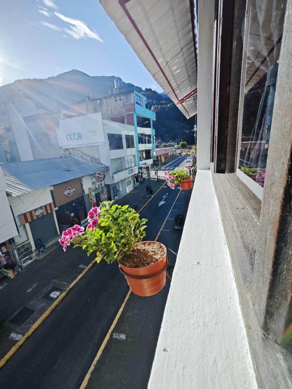 Garden House Hostal بانيوس المظهر الخارجي الصورة