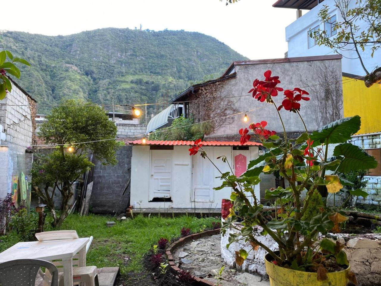Garden House Hostal بانيوس المظهر الخارجي الصورة