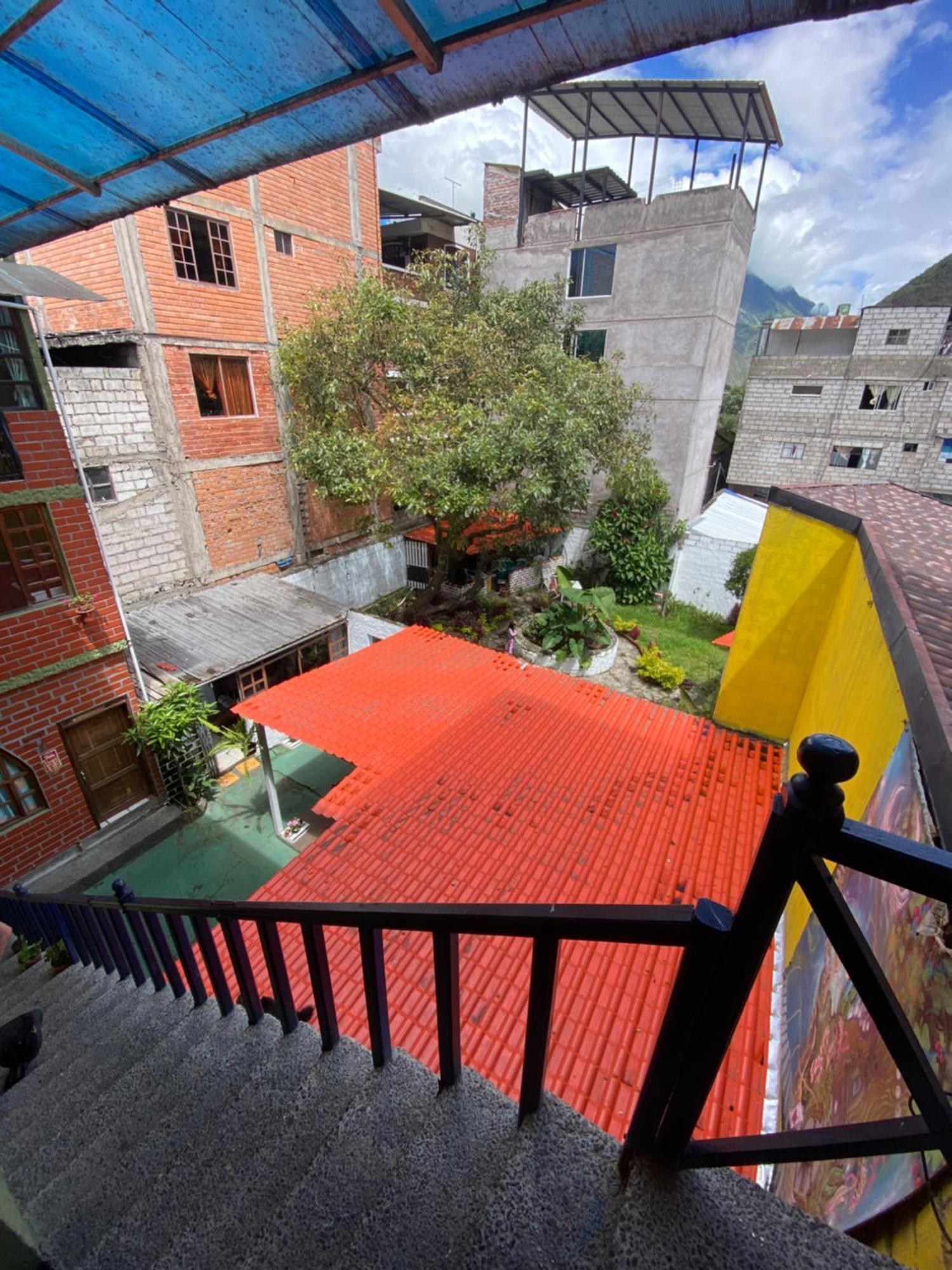 Garden House Hostal بانيوس المظهر الخارجي الصورة